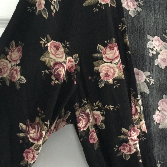 AE Floral Bell Sleeve Wrap Romper - Picture 2 of 2